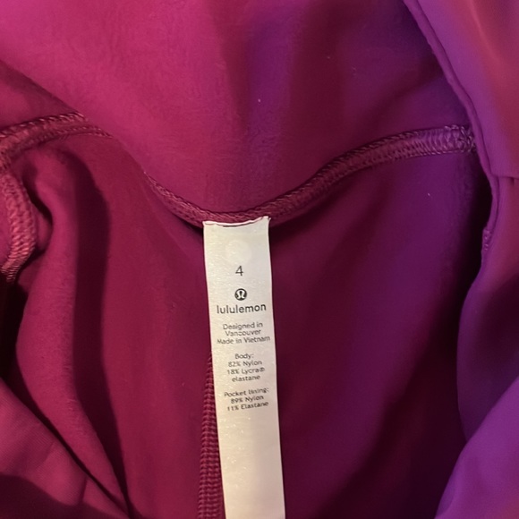 Lululemon leggings 28" - Picture 3 of 3